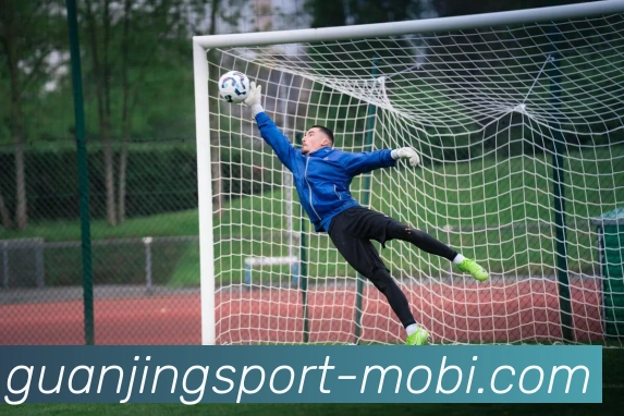 冠竞体育APP 封面图